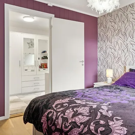 Appartement Solrik Og Romslig Leilighet Svolvær